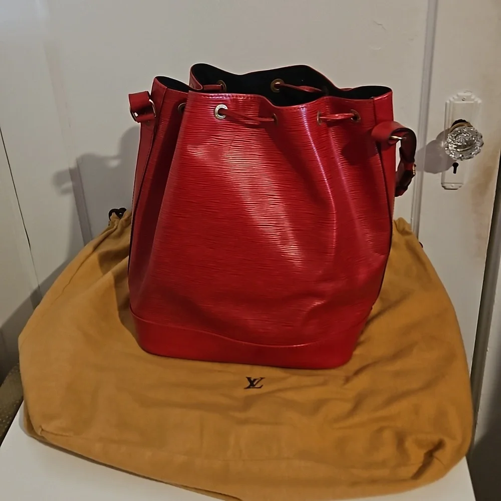 Vintage Louis Vuitton Noe GM in Red Epi Leather with wool dust bag - Picture 5 of 14